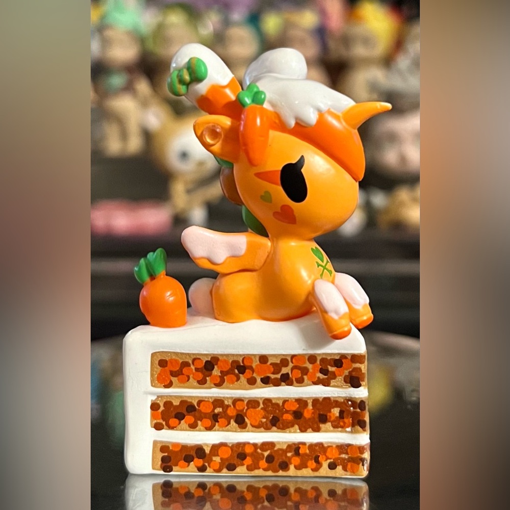 Tokidoki 14 Karrots Carrot Cake Unicorno Delicious Series Figure